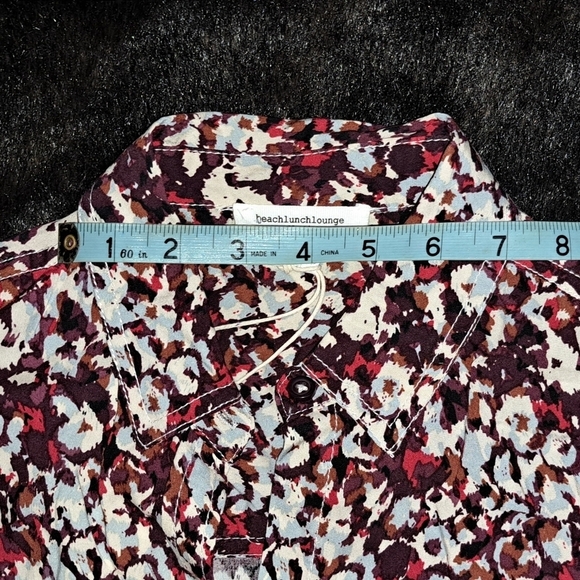 BeachLunchLounge Size S Red White Floral Print Button Down Shirt NWT ECO B38#4 - Picture 10 of 14
